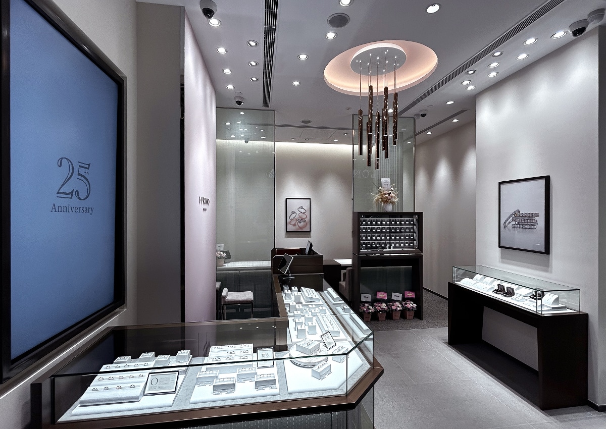 Store_interior_01